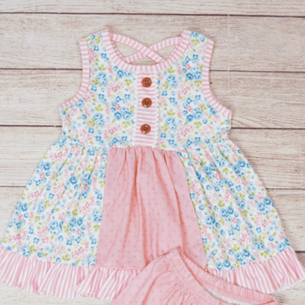 Boutique Girls Floral Tunic Dress & Ruffle Shorts Outfit - Picture 2 of 3